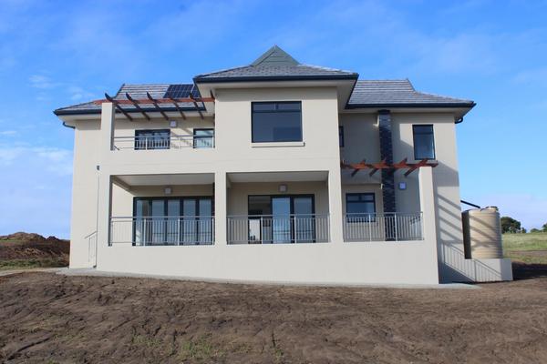 House For Sale in Kidds Beach, Kidd's Beach